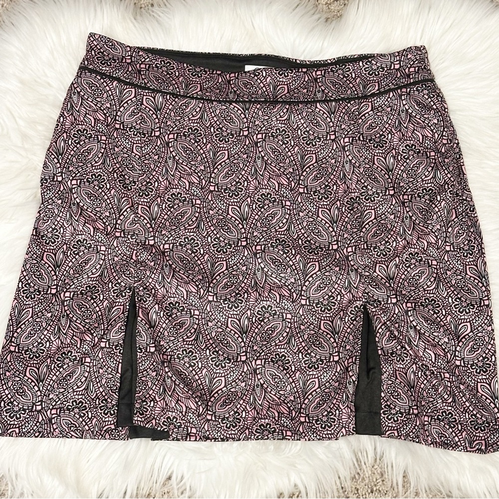 GU Pink Black Paisley Print Skorts with Godet Pleats